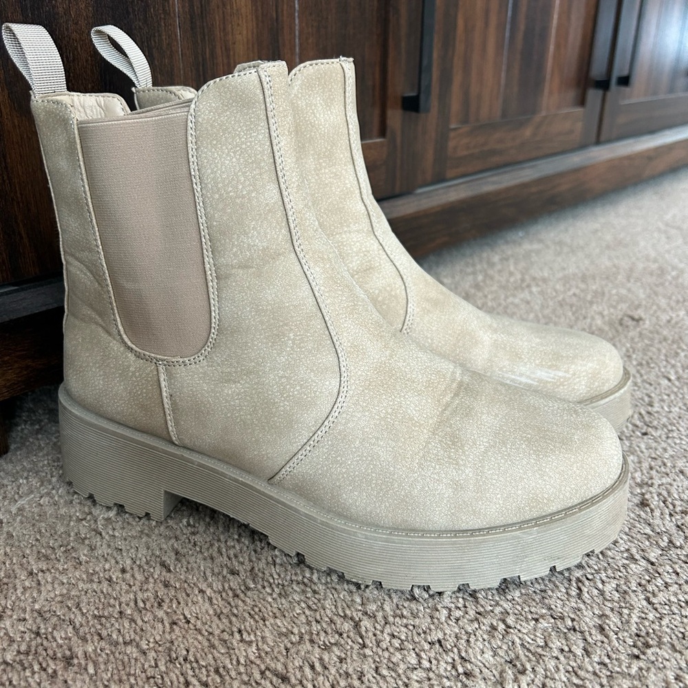 Beige Chunky Chelsea Boots